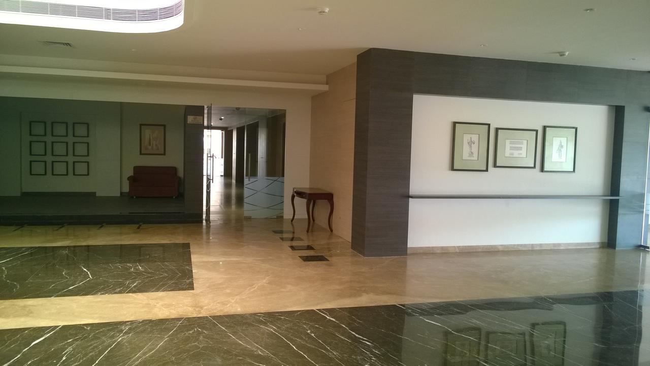 Regency Tiruttani By Grt Hotels Extérieur photo