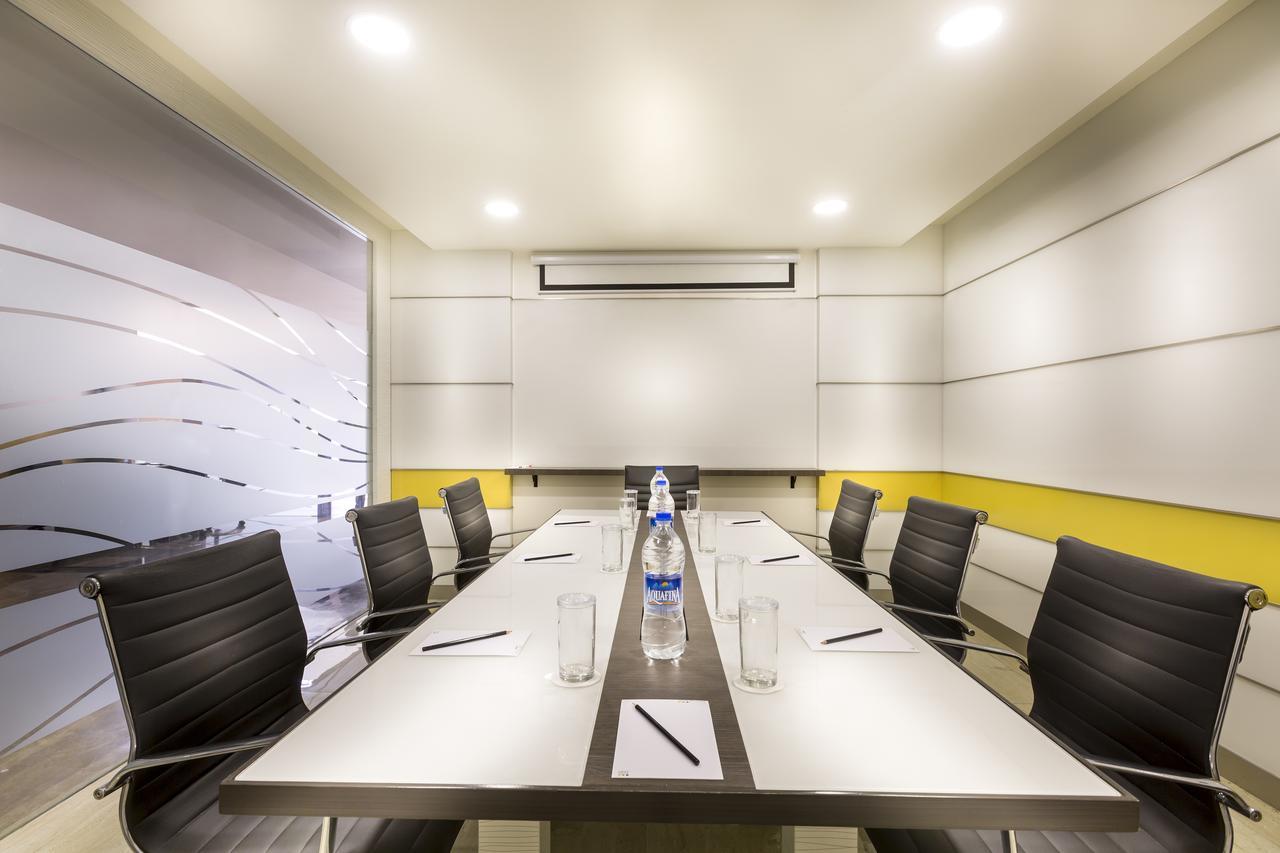 Regency Tiruttani By Grt Hotels Extérieur photo