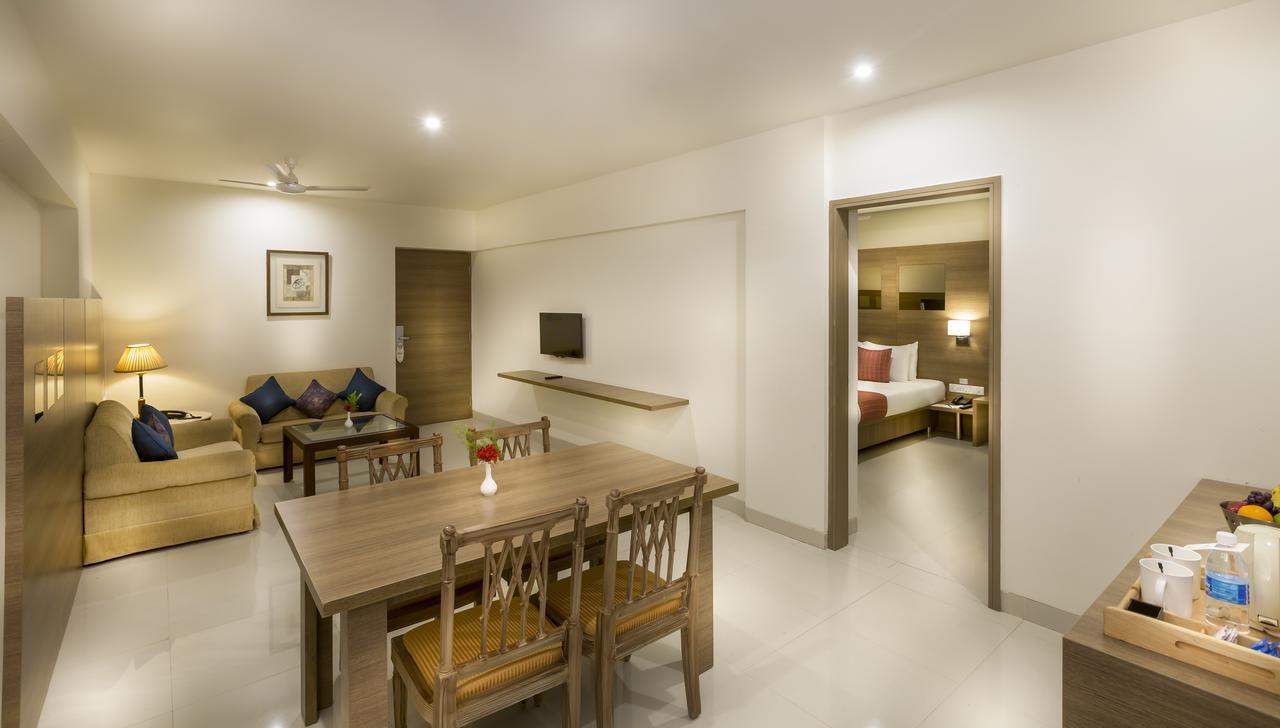 Regency Tiruttani By Grt Hotels Extérieur photo