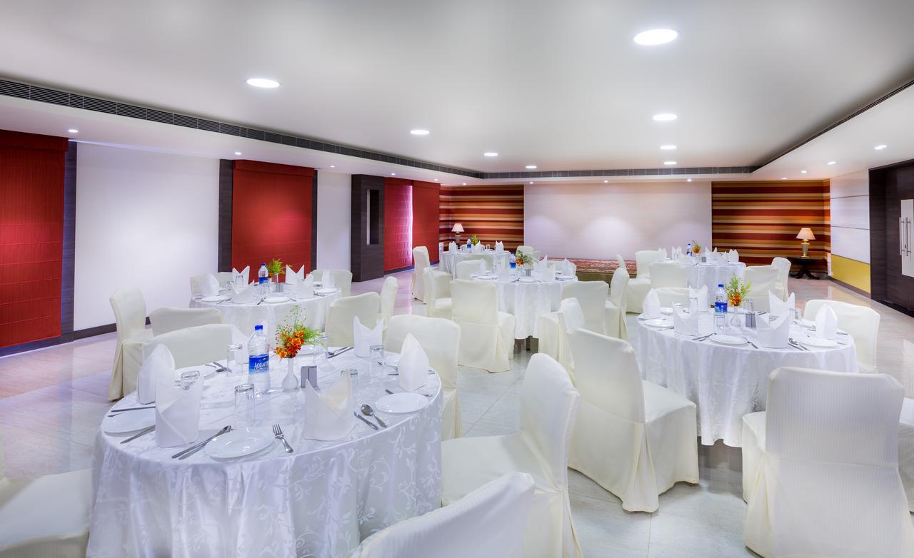 Regency Tiruttani By Grt Hotels Extérieur photo